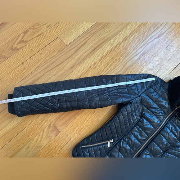 Guess Women's Faux Fur Trim Jacket Black Shiny Winter/Fall Packable Coat Size M - Picture 15 of 17